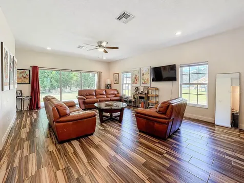 810 Pecan Avenue Sanford FL 32771