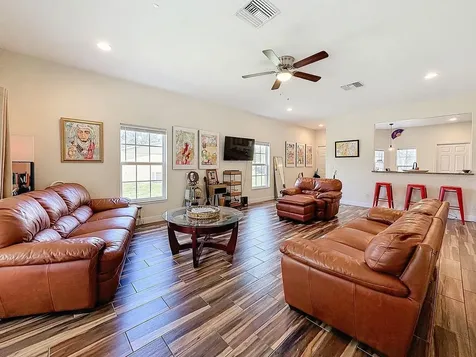 810 Pecan Avenue Sanford FL 32771
