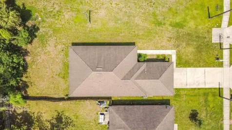 810 Pecan Avenue Sanford FL 32771