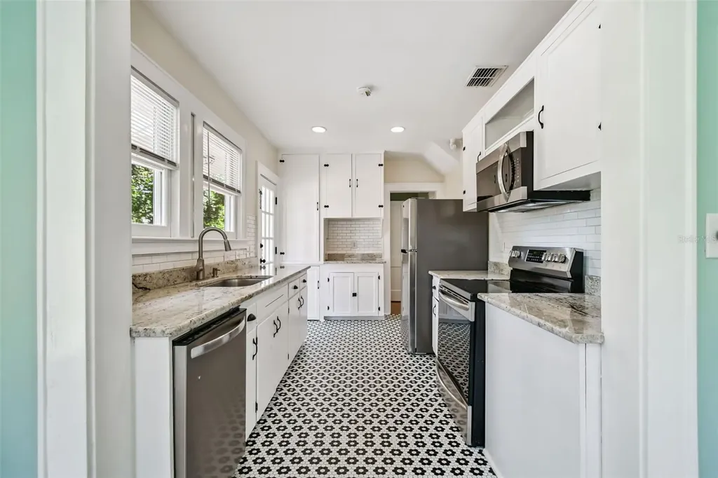 758 Wood Street Dunedin FL 34698