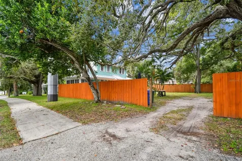 758 Wood Street Dunedin FL 34698