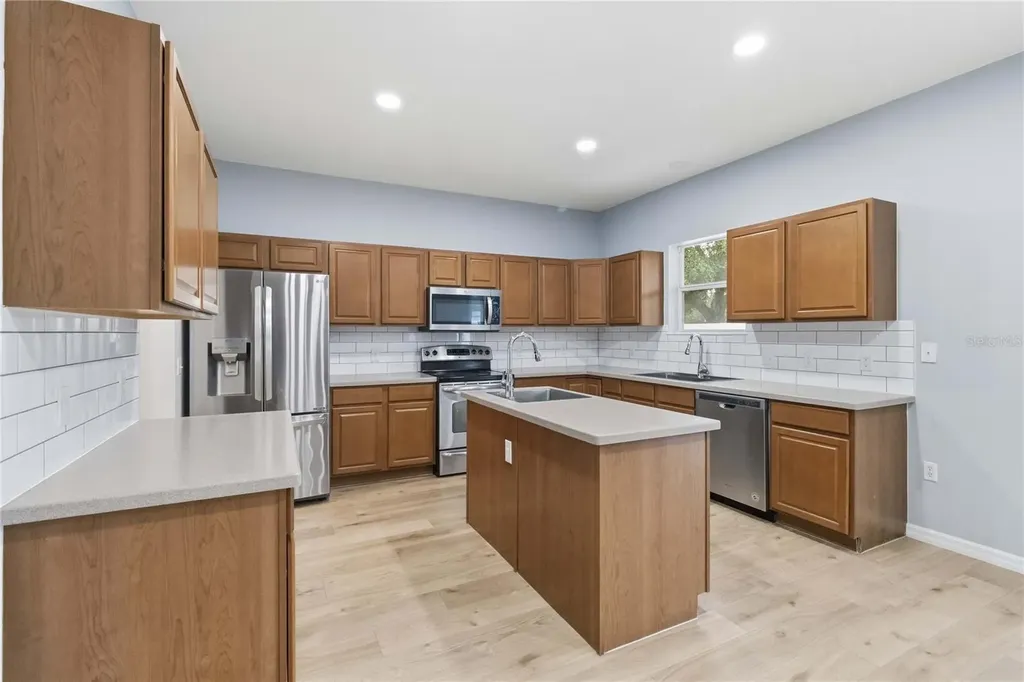 121 Festive Court Chuluota FL 32766