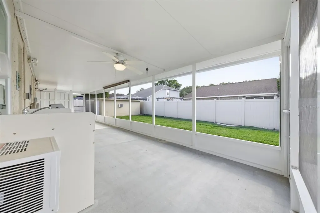 4852 Ridgemoor Circle Palm Harbor FL 34685
