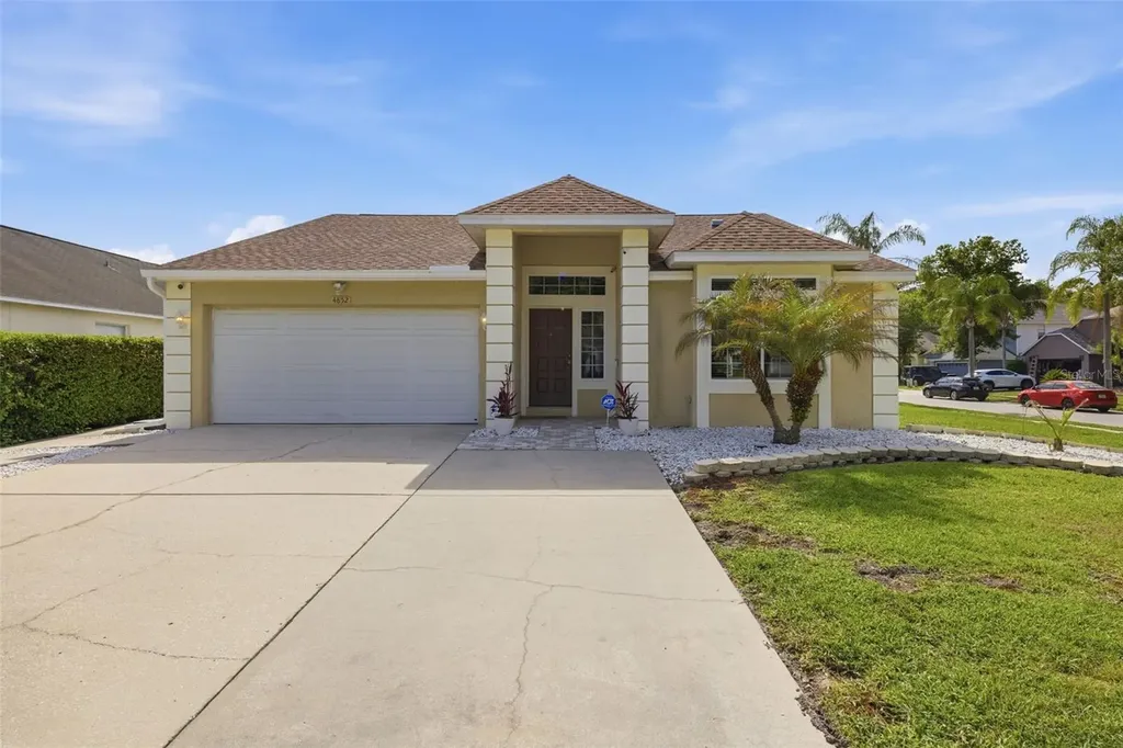 4852 Ridgemoor Circle Palm Harbor FL 34685