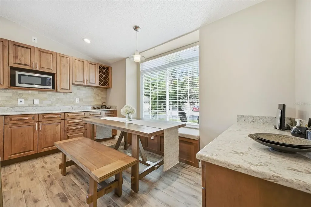 4852 Ridgemoor Circle Palm Harbor FL 34685