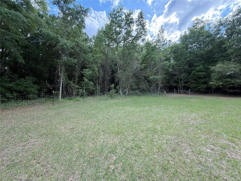 683 N Court Street Bronson FL 32621