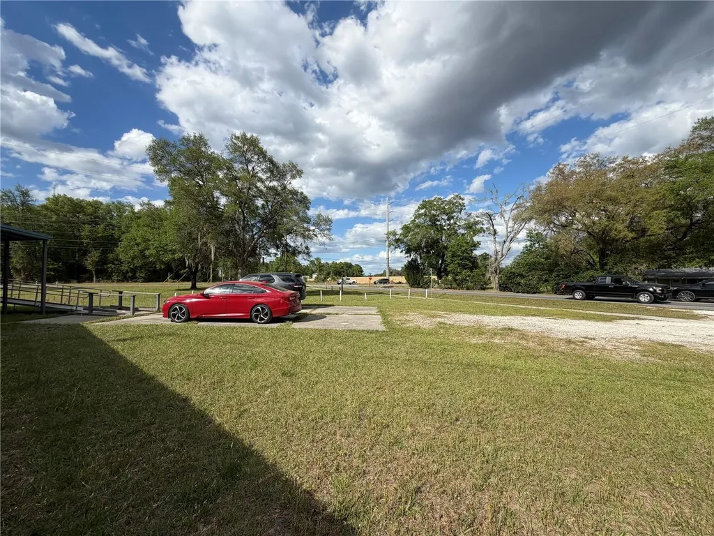 683 N Court Street Bronson FL 32621