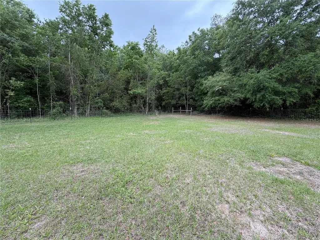 683 N Court Street Bronson FL 32621