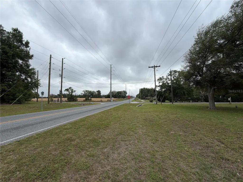 683 N Court Street Bronson FL 32621