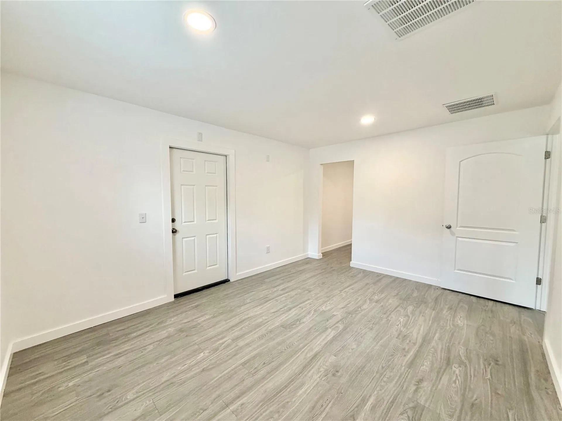 683 N Court Street Bronson FL 32621