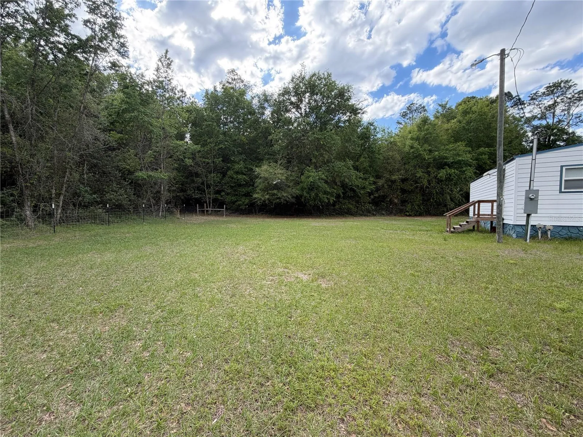 683 N Court Street Bronson FL 32621