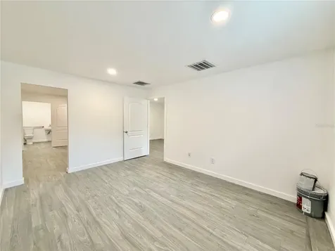 683 N Court Street Bronson FL 32621