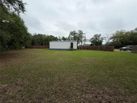 683 N Court Street Bronson FL 32621