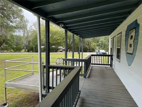 683 N Court Street Bronson FL 32621
