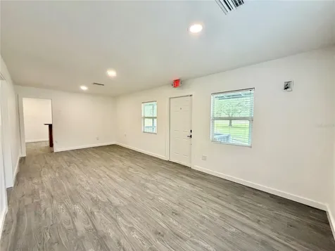 683 N Court Street Bronson FL 32621