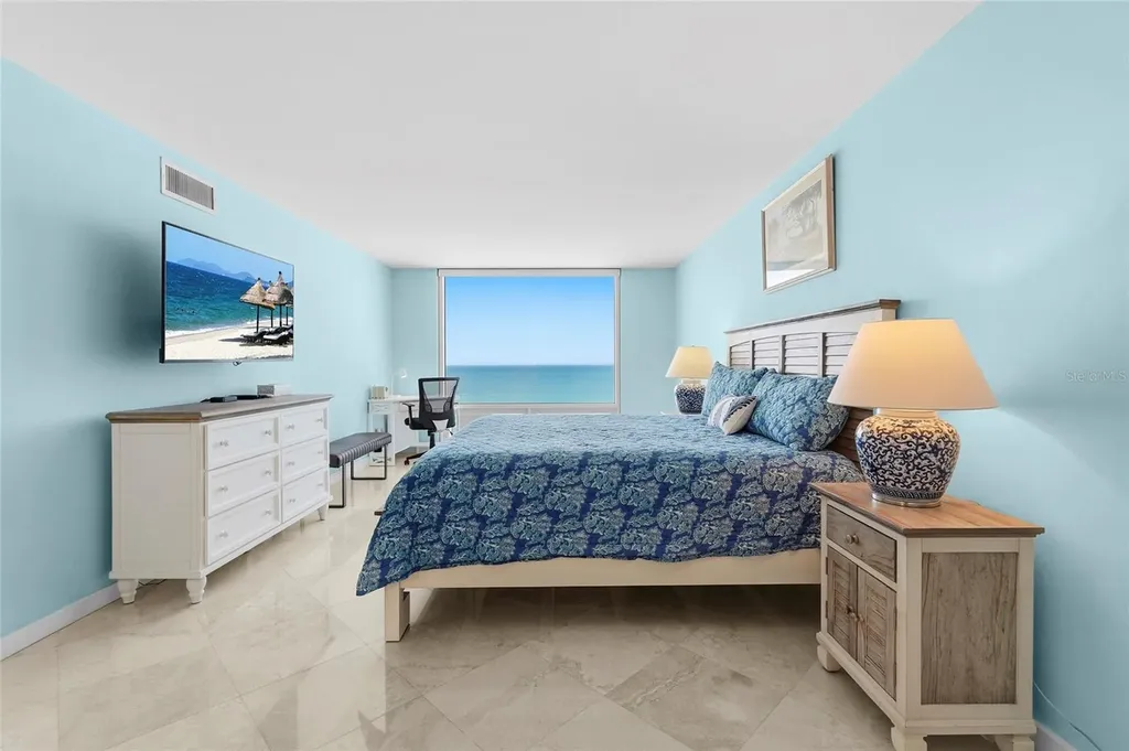 2425 Gulf Of Mexico Drive Longboat Key FL 34228
