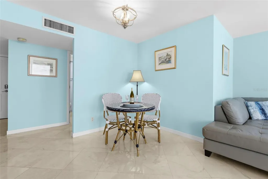2425 Gulf Of Mexico Drive Longboat Key FL 34228