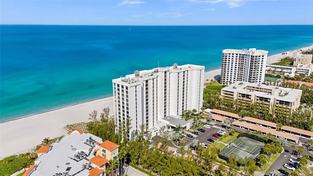2425 Gulf Of Mexico Drive Longboat Key FL 34228