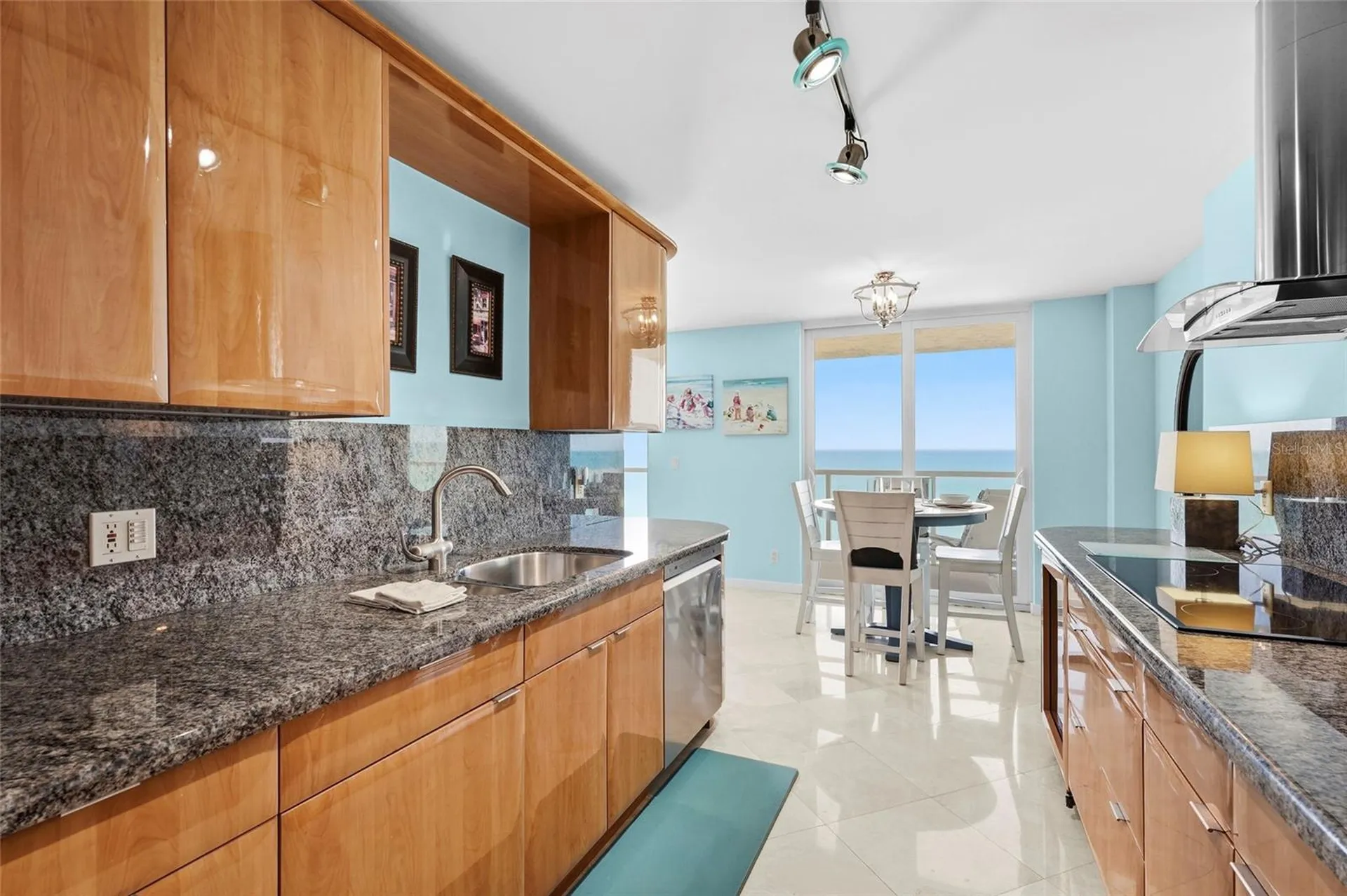 2425 Gulf Of Mexico Drive Longboat Key FL 34228