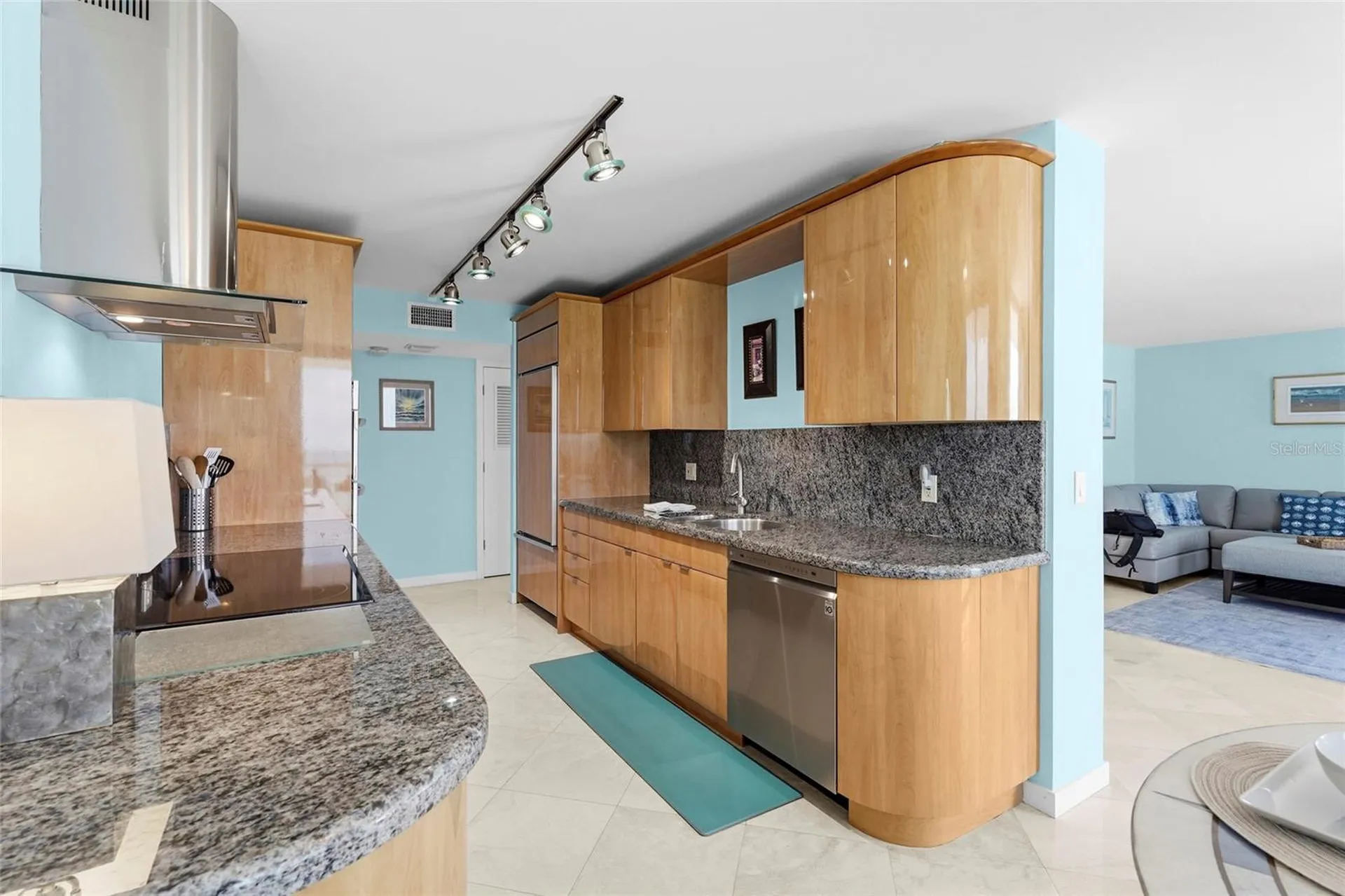 2425 Gulf Of Mexico Drive Longboat Key FL 34228