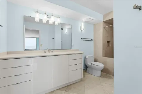 2425 Gulf Of Mexico Drive Longboat Key FL 34228