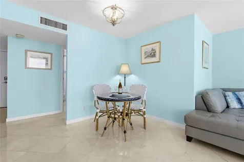 2425 Gulf Of Mexico Drive Longboat Key FL 34228
