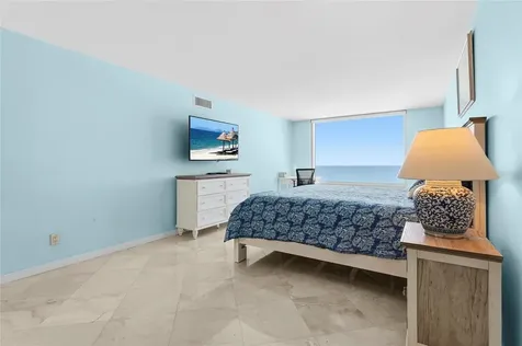 2425 Gulf Of Mexico Drive Longboat Key FL 34228