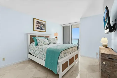 2425 Gulf Of Mexico Drive Longboat Key FL 34228