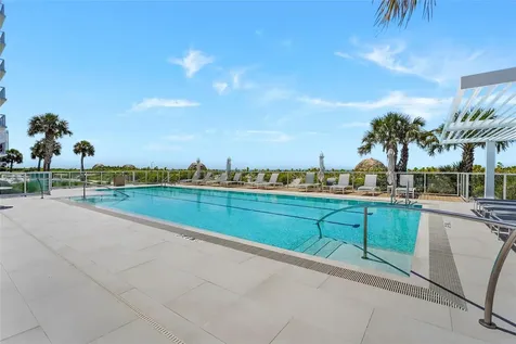 2425 Gulf Of Mexico Drive Longboat Key FL 34228