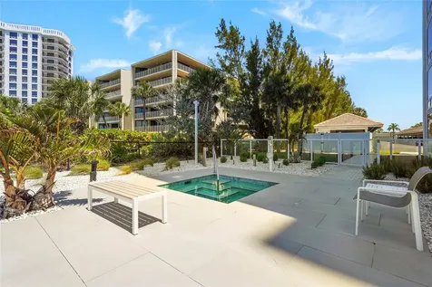 2425 Gulf Of Mexico Drive Longboat Key FL 34228
