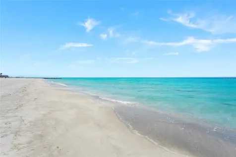 2425 Gulf Of Mexico Drive Longboat Key FL 34228