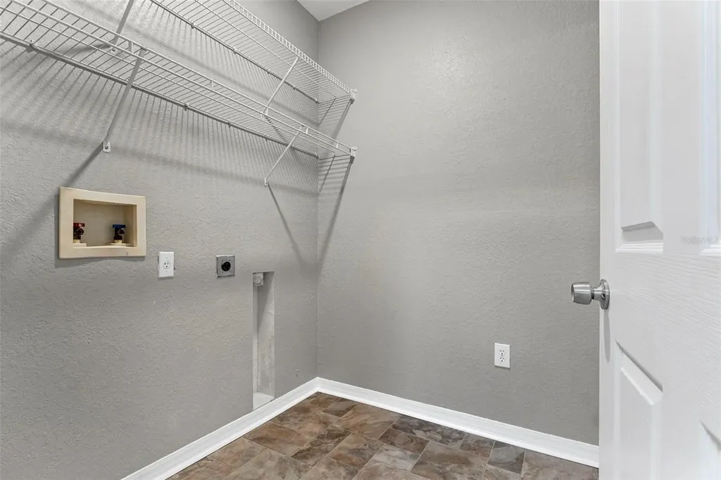 1008 Hemingway Circle Haines City FL 33844