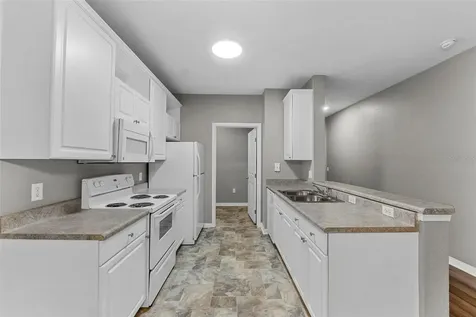 1008 Hemingway Circle Haines City FL 33844