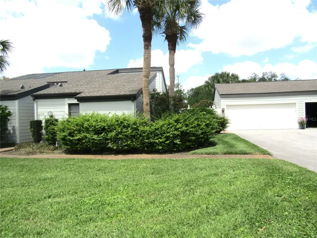 4349 Woodmans Chart Sarasota FL 34235