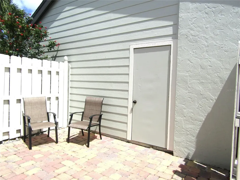 4349 Woodmans Chart Sarasota FL 34235