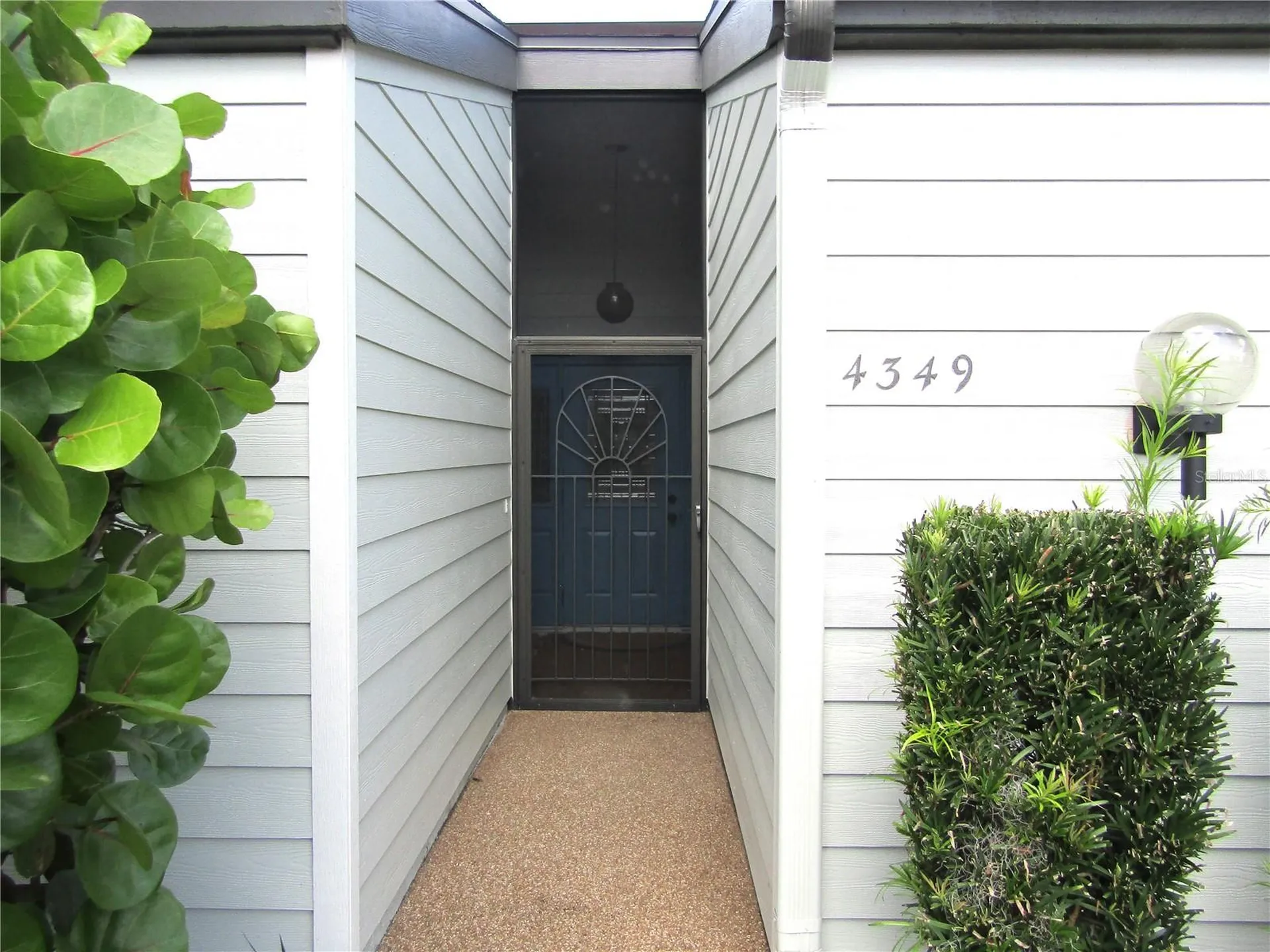 4349 Woodmans Chart Sarasota FL 34235