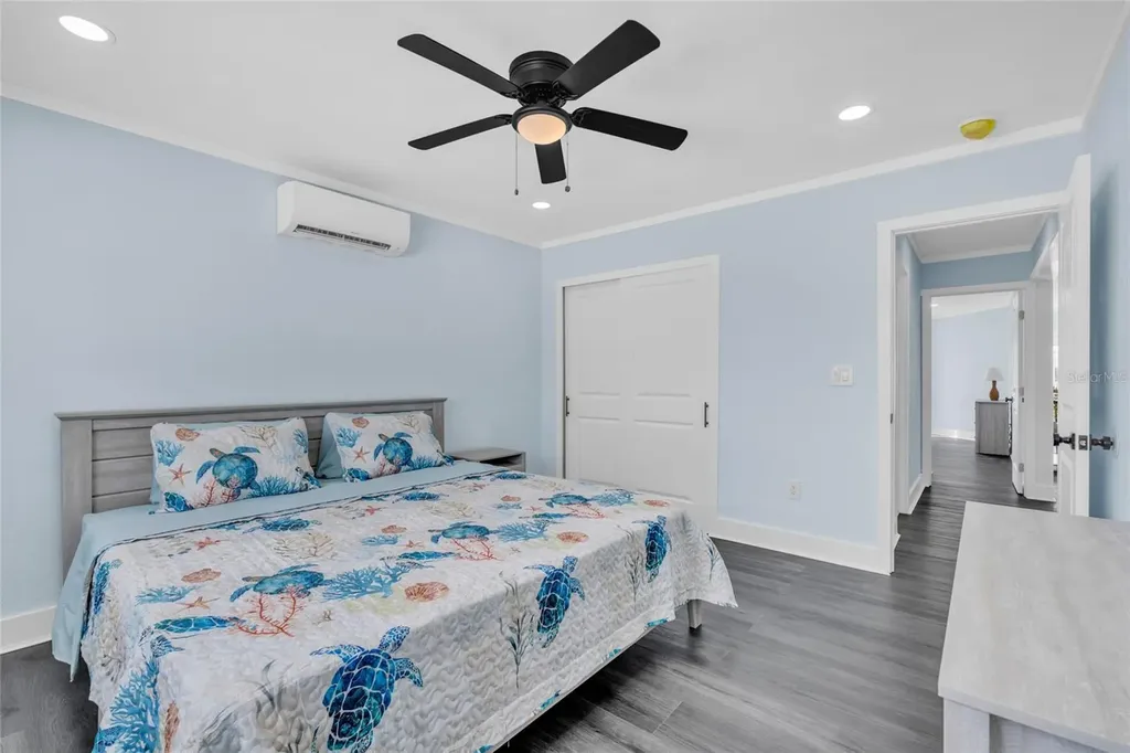445 63rd Street Holmes Beach FL 34217