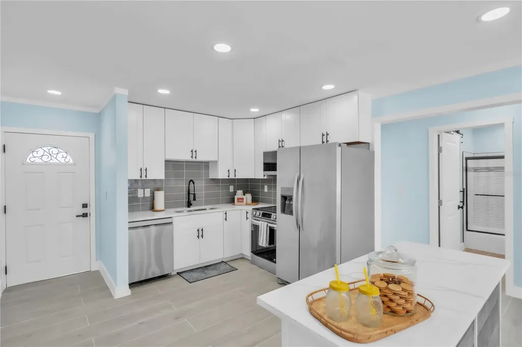 445 63rd Street Holmes Beach FL 34217