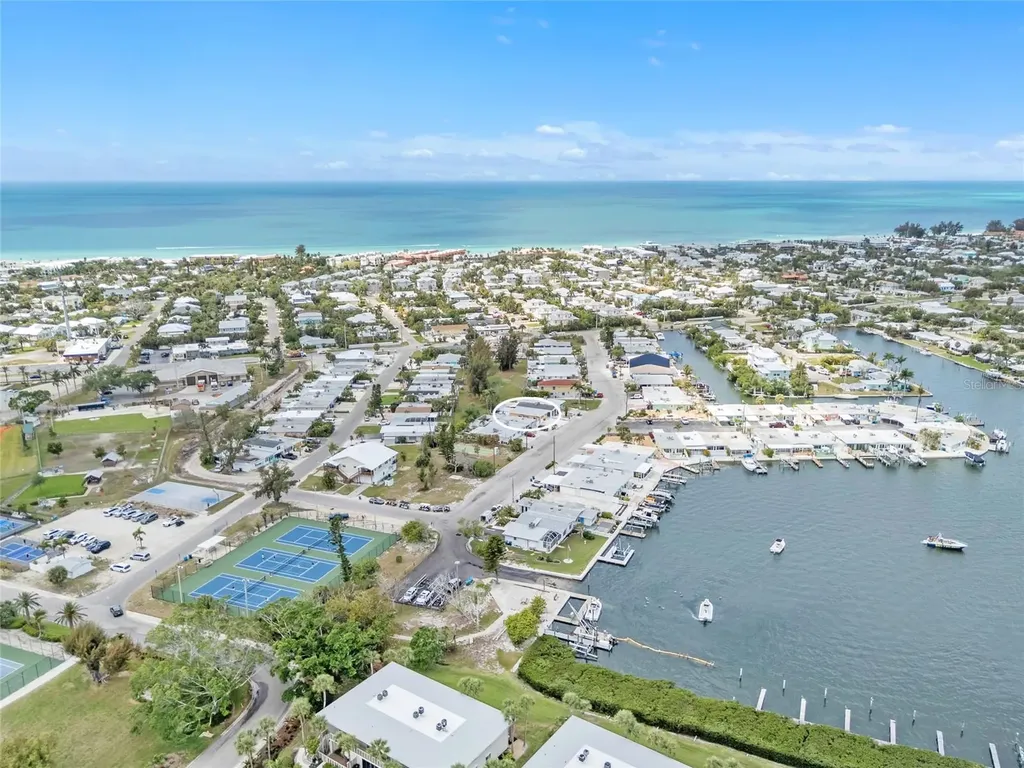 445 63rd Street Holmes Beach FL 34217