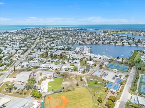 445 63rd Street Holmes Beach FL 34217