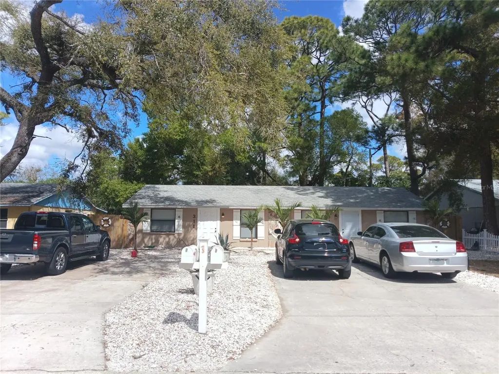 311 58th Avenue E Bradenton FL 34203
