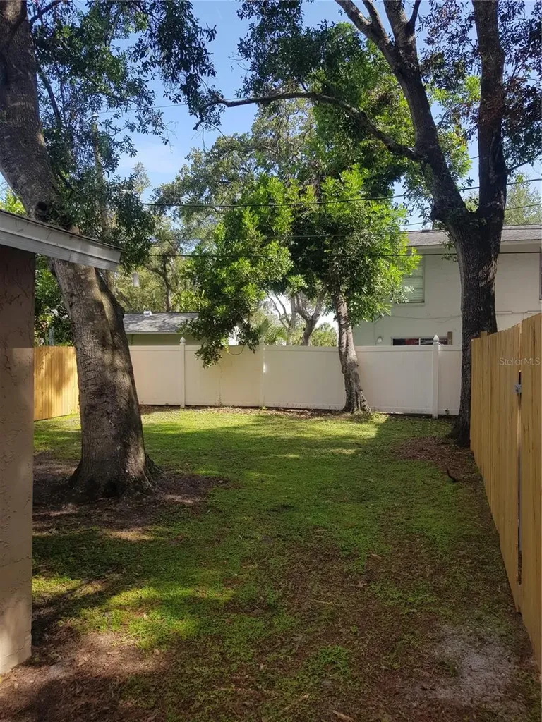 311 58th Avenue E Bradenton FL 34203