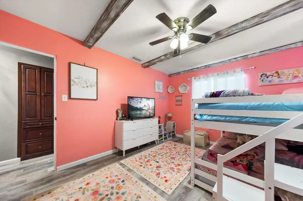 9940 108th Street Seminole FL 33772