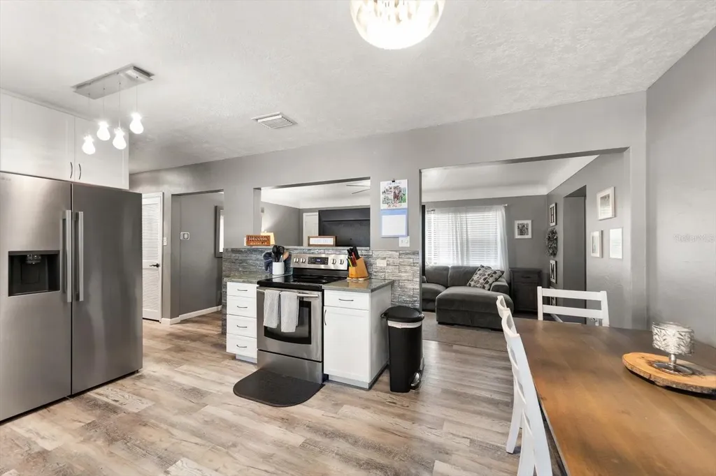 9940 108th Street Seminole FL 33772