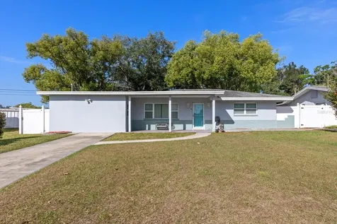 9940 108th Street Seminole FL 33772