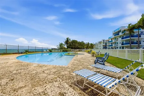 Cll El Charlie Costamar Beach Village Loiza PR 00772