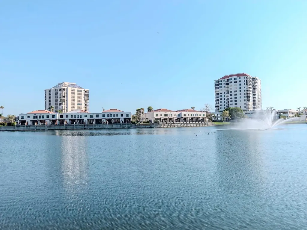 6100 Bahia Del Mar Circle St Petersburg FL 33715