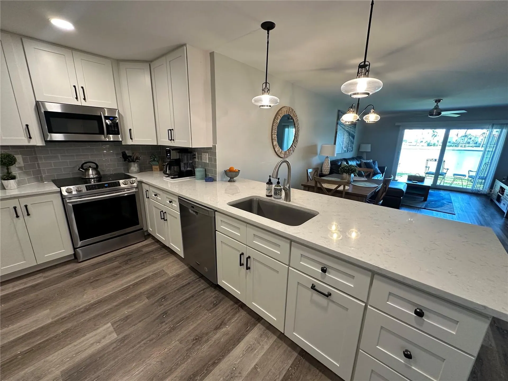 6100 Bahia Del Mar Circle St Petersburg FL 33715