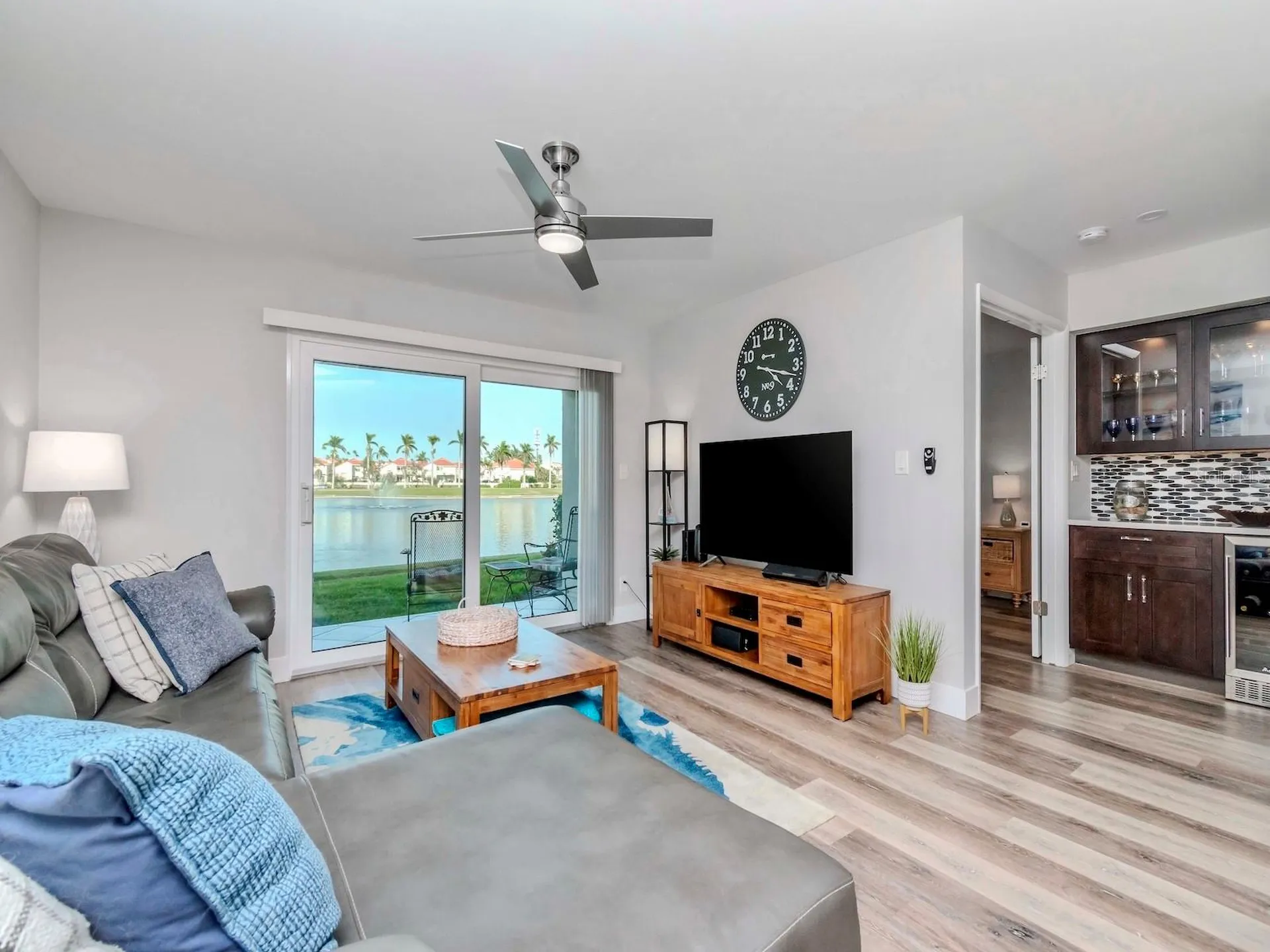 6100 Bahia Del Mar Circle St Petersburg FL 33715