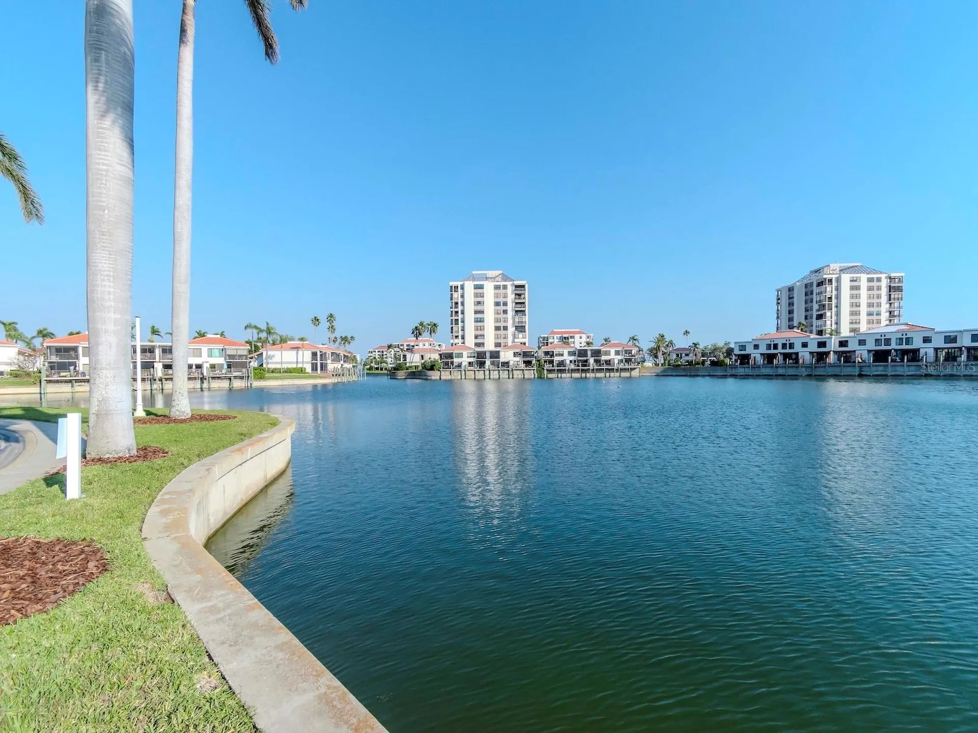 6100 Bahia Del Mar Circle St Petersburg FL 33715